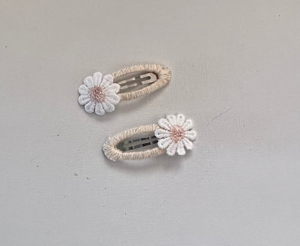 Pair Ivory Flower Snap Clip