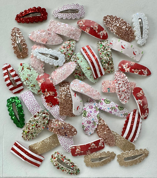 Mixed Pack of 5 Snap Clips Christmas Themed