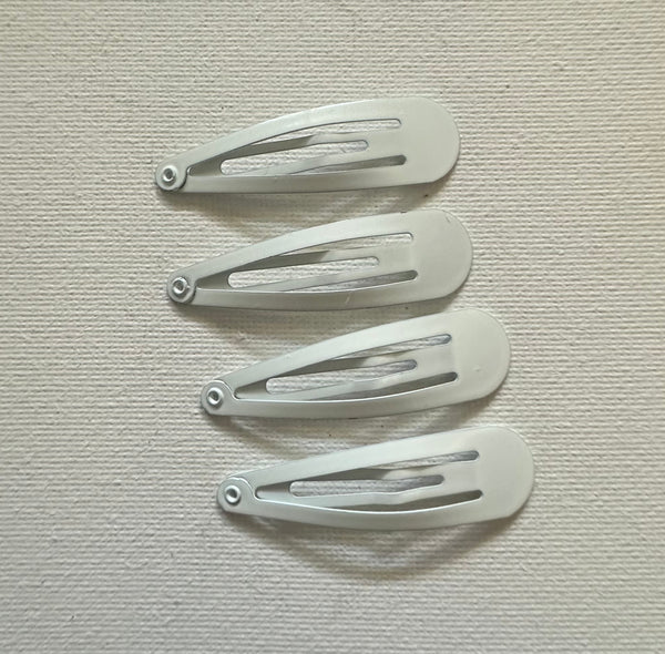 Pack of Four School Snap Clips White