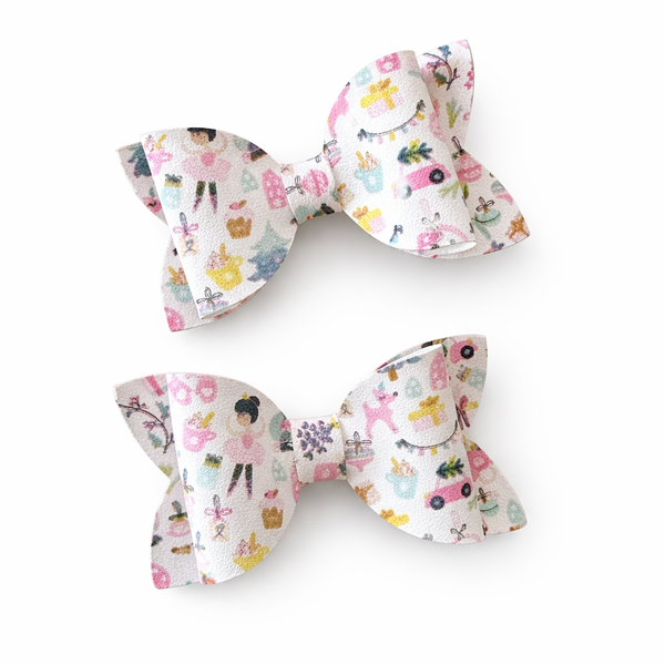 Christmas Toyland Pigtail Pair Bows
