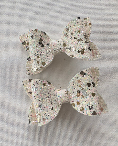 Ivory Gold Glitter Hearts Pigtail Bow Pair