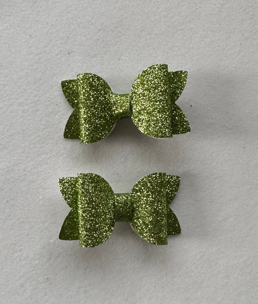 Pigtail pair Christmas Light Green Shimmer Mini Bows